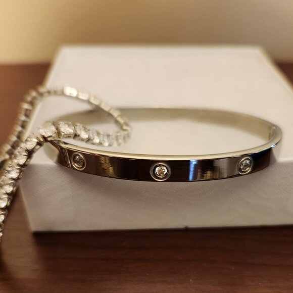 18K Gold Plated Love Friendship Bracelet With Cubic Zirconia Cuff Bangle - Picture 9 of 10